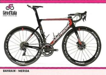 2019 Panini Giro d'Italia - Figurine #C54 Bahrain - Merida Biciclette Front